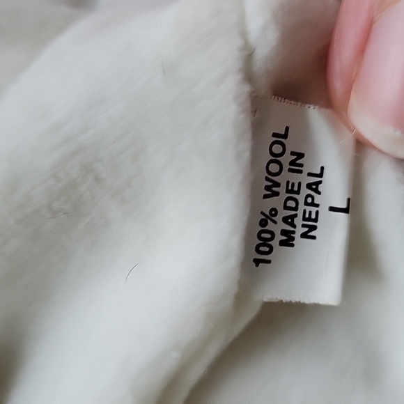 Knitted Panda Wool Hat - Picture 3 of 3